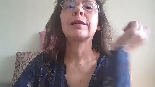 HollyJewel online show from March 13, 2026, 9:25 am