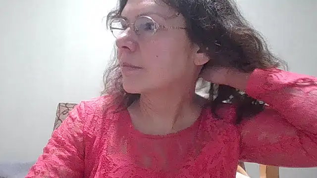 Snapshot of HollyJewel chatting on February 24, 2026, 7:15 pm HollyJewel online show from February 24, 2026, 7:15 pm