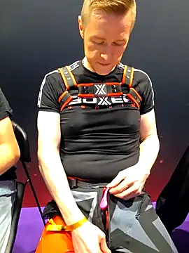 Fuc71 online show from September 28, 2025, 9:38 am