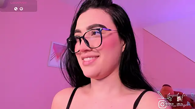 Snapshot of angeel_fox chatting on February 14, 2026, 6:57 am angeel fox online show from February 14, 2026, 6:57 am