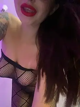 GoodGirll2133 online show from December 18, 2024, 10:30 am