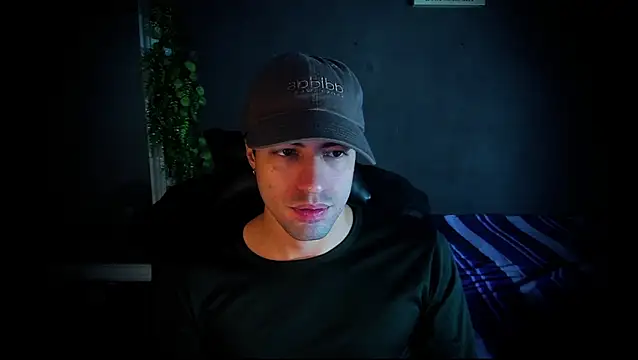 Snapshot of newjeff chatting on October 3, 2025, 9:27 pm newjeff online show from October 3, 2025, 9:27 pm