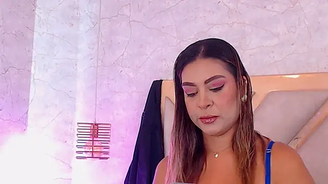 JoannaStanford online show from April 16, 2026, 12:11 am