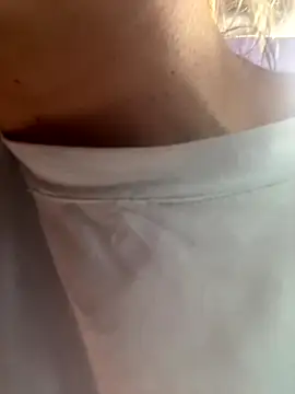 Snapshot of JoannaStanford chatting on October 21, 2025, 9:47 pm JoannaStanford online show from October 21, 2025, 9:47 pm