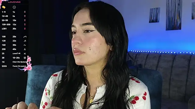 ZaraDames  online show from November 22, 2025, 4:11 am