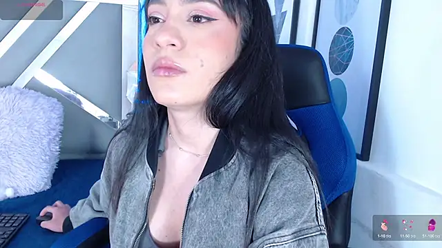 ZaraDames  online show from February 25, 2025, 4:14 am