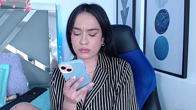 ZaraDames  online show from March 13, 2025, 7:31 am