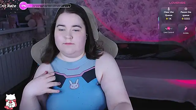 Estelle Hicks online show from April 4, 2026, 6:36 pm