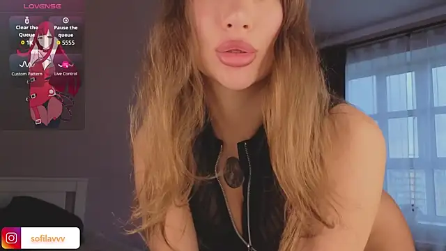 Snapshot of soffi_lav chatting on October 30, 2025, 12:14 pm soffi lav online show from October 30, 2025, 12:14 pm