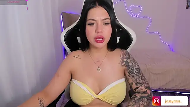 Snapshot of Victoryyy_ chatting on September 23, 2025, 8:16 pm Victoryyy  online show from September 23, 2025, 8:16 pm