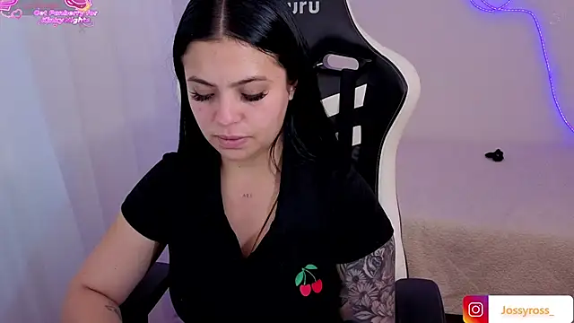 Victoryyy  online show from February 4, 2026, 7:53 pm