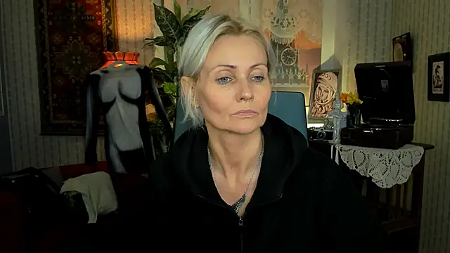 LilithLevite online show from February 8, 2025, 2:27 pm