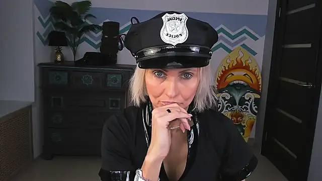 LilithLevite online show from March 6, 2025, 8:19 am