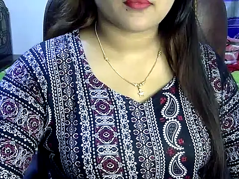 Snapshot of BengaliQueenStar chatting on February 21, 2025, 3:43 pm BengaliQueenStar online show from February 21, 2025, 3:43 pm