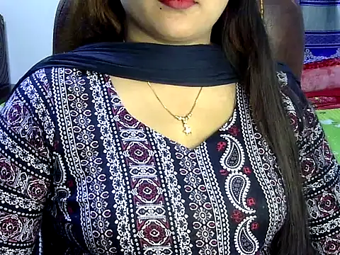 Snapshot of BengaliQueenStar chatting on February 24, 2025, 2:26 pm BengaliQueenStar online show from February 24, 2025, 2:26 pm
