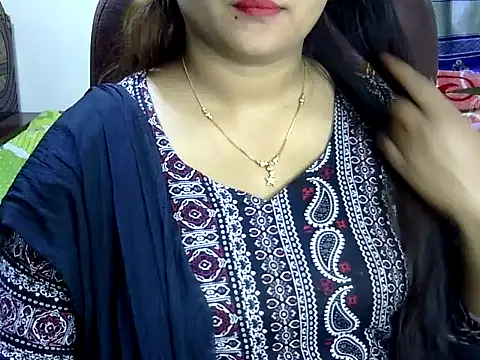 Snapshot of BengaliQueenStar chatting on February 21, 2025, 10:04 pm BengaliQueenStar online show from February 21, 2025, 10:04 pm