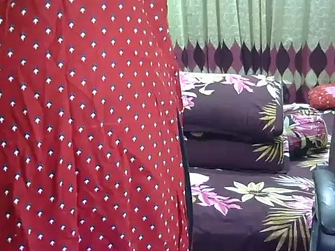 Snapshot of BengaliQueenStar chatting on November 7, 2025, 3:49 pm BengaliQueenStar online show from November 7, 2025, 3:49 pm