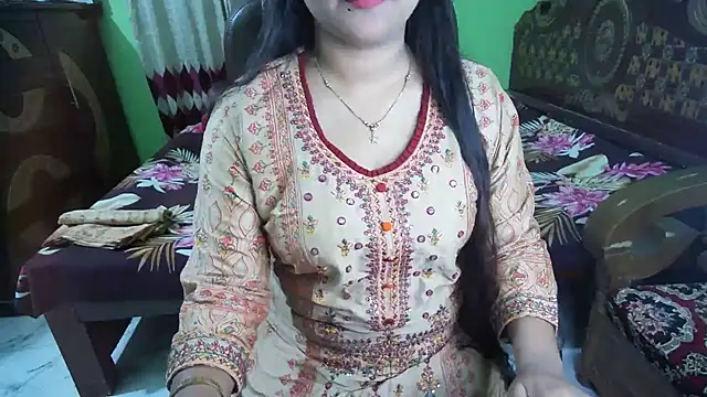 BengaliQueenStar online show from July 7, 2026, 5:05 pm