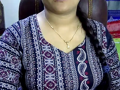 Snapshot of BengaliQueenStar chatting on February 25, 2025, 2:26 pm BengaliQueenStar online show from February 25, 2025, 2:26 pm