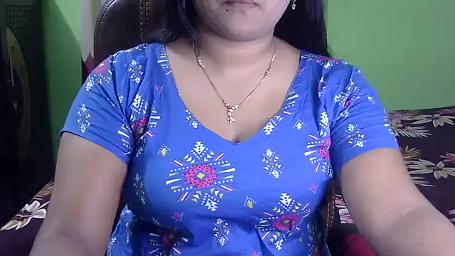 BengaliQueenStar online show from January 18, 2026, 3:59 pm