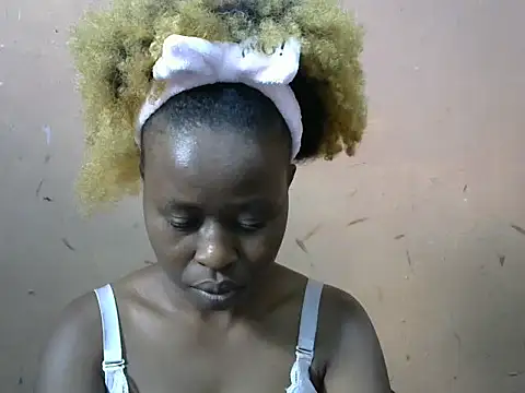 Snapshot of sexy-rosie chatting on September 18, 2025, 8:50 am sexy-rosie online show from September 18, 2025, 8:50 am