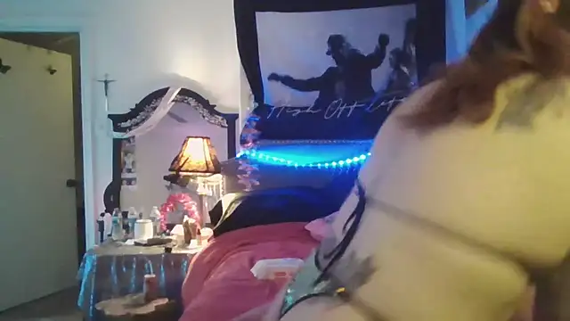 Snapshot of nikkiigees713 chatting on January 9, 2025, 3:04 am nikkiigees713 online show from January 9, 2025, 3:04 am