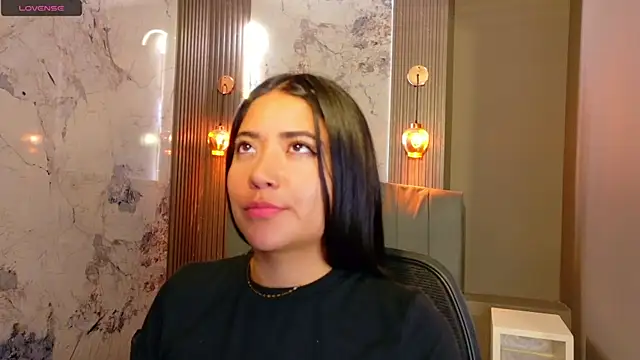 Snapshot of Susy_thomson chatting on October 4, 2025, 10:44 pm Susy thomson online show from October 4, 2025, 10:44 pm