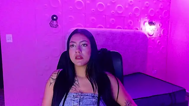 Snapshot of Susy_thomson chatting on October 13, 2025, 4:19 pm Susy thomson online show from October 13, 2025, 4:19 pm