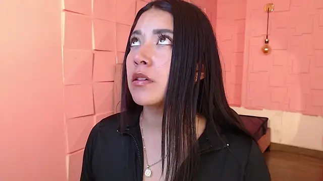 Snapshot of Susy_thomson chatting on September 28, 2025, 10:06 pm Susy thomson online show from September 28, 2025, 10:06 pm