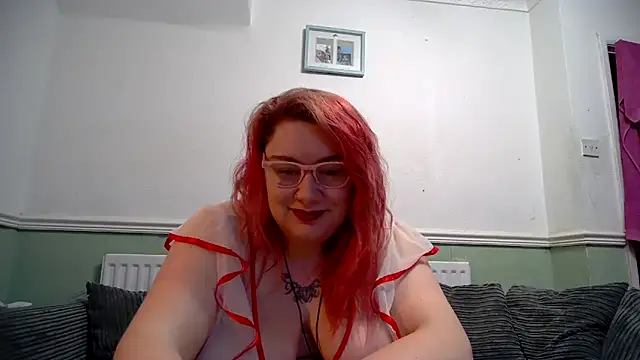 Bustycurves online show from February 7, 2025, 8:31 pm