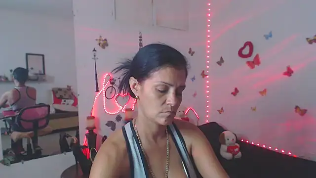 brigitht online show from September 24, 2025, 2:40 am