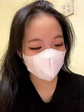 minmin2kk5 online show from September 15, 2025, 1:55 pm