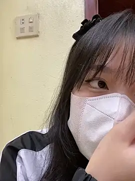 minmin2kk5 online show from February 17, 2025, 2:17 pm