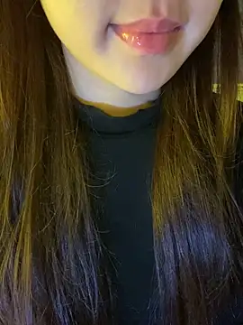 Snapshot of minmin2kk5 chatting on February 9, 2026, 2:53 am minmin2kk5 online show from February 9, 2026, 2:53 am