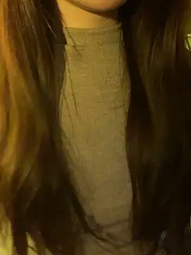 minmin2kk5 online show from March 9, 2026, 3:48 pm