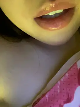 Snapshot of minmin2kk5 chatting on February 13, 2026, 3:56 pm minmin2kk5 online show from February 13, 2026, 3:56 pm