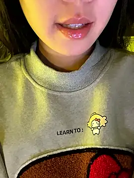 minmin2kk5 online show from January 11, 2026, 3:41 pm