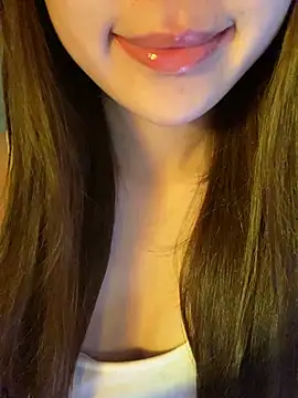 minmin2kk5 online show from May 16, 2026, 1:48 am