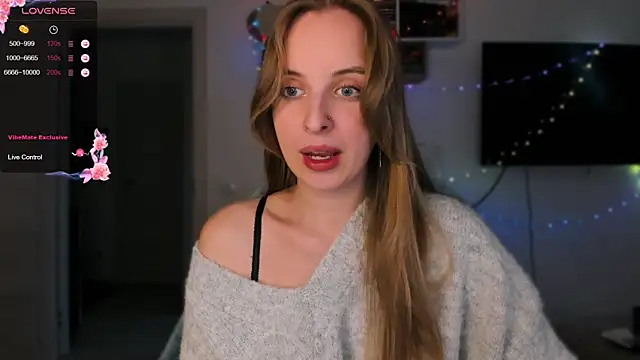 Snapshot of violet_blue_eyes chatting on December 4, 2025, 10:58 am violet blue eyes online show from December 4, 2025, 10:58 am