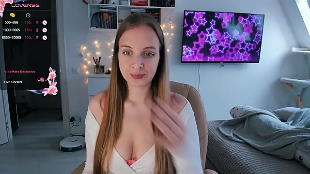 Snapshot of violet_blue_eyes chatting on February 4, 2026, 11:27 am violet blue eyes online show from February 4, 2026, 11:27 am