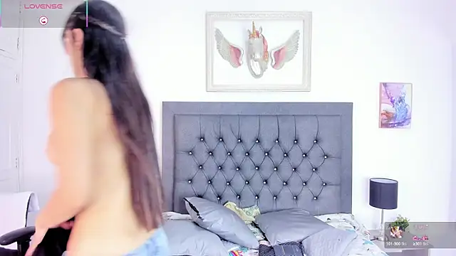 Snapshot of manu_lara chatting on October 1, 2025, 11:47 am manu lara online show from October 1, 2025, 11:47 am