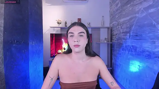 Snapshot of saracaball_ chatting on October 7, 2025, 1:28 am saracaball  online show from October 7, 2025, 1:28 am