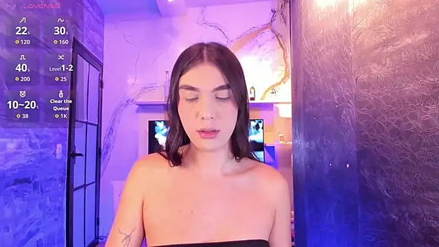 Snapshot of saracaball_ chatting on October 17, 2025, 6:28 am saracaball  online show from October 17, 2025, 6:28 am