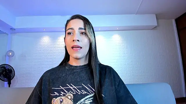 violet scott online show from November 29, 2025, 10:37 am