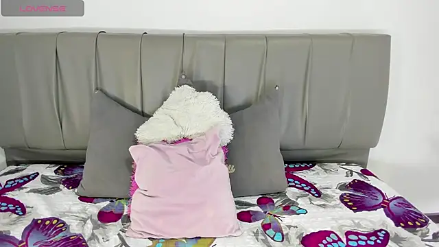 Cherllynn online show from September 22, 2025, 4:13 pm