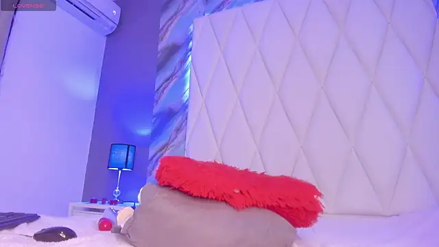 BrianaRichardson1414 online show from February 2, 2025, 4:43 pm