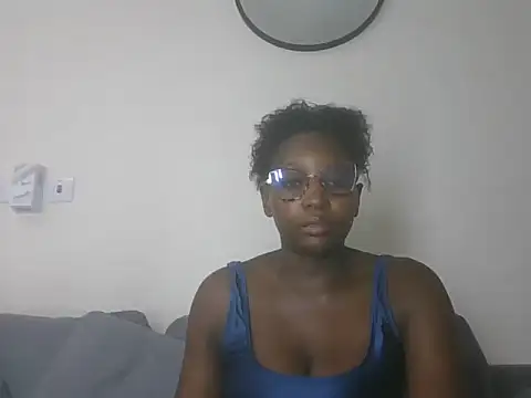 Snapshot of Puliza_wet chatting on October 17, 2025, 4:31 pm Puliza wet online show from October 17, 2025, 4:31 pm