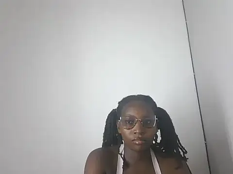 Snapshot of Puliza_wet chatting on September 16, 2025, 7:04 pm Puliza wet online show from September 16, 2025, 7:04 pm