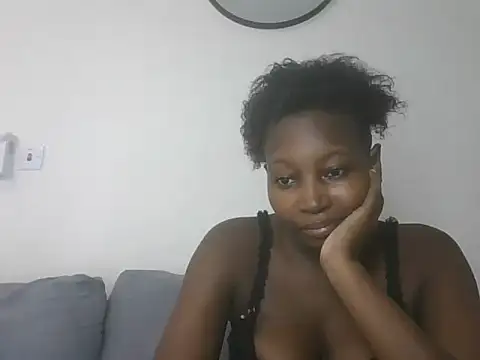 Snapshot of Puliza_wet chatting on October 18, 2025, 6:21 pm Puliza wet online show from October 18, 2025, 6:21 pm