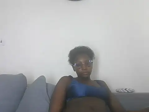 Snapshot of Puliza_wet chatting on October 8, 2025, 1:18 am Puliza wet online show from October 8, 2025, 1:18 am